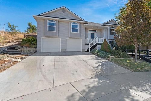 2840 Ne Haskett Pl, Mountain Home, ID, 83647-5841 | Card Image