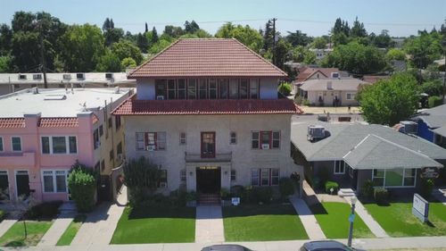 1561 N Van Ness Ave, Fresno, CA, 93728-1951 | Card Image