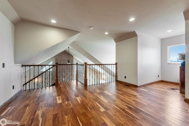 27501 Highway 149, House other with 3 bedrooms, 2 bathrooms and null parking in Sigourney IA | Image 16