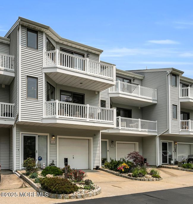 7 Navesink Ct, Condo with 3 bedrooms, 4 bathrooms and 2 parking in Long Branch NJ | Image 38