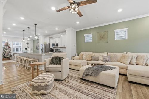 514 Levanna Ln, GLEN BURNIE, MD, 21060-7480 | Card Image