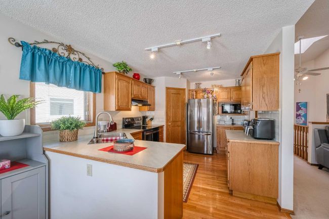 230 Hamptons Park Nw, Home with 2 bedrooms, 3 bathrooms and 2 parking in Calgary AB | Image 12
