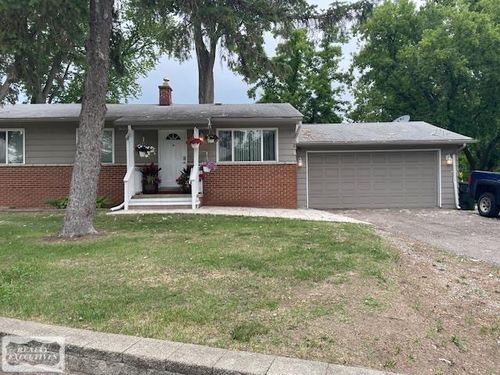 2661 W Utica Road, Utica, MI, 48317 | Card Image