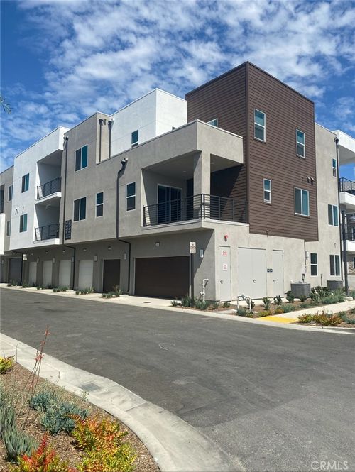 527 Mulligan, Irvine, CA, 92618-5905 | Card Image