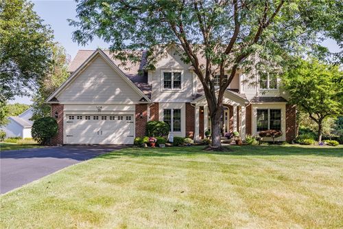 21 Wren Field Ln, Pittsford, NY, 14534-9527 | Card Image