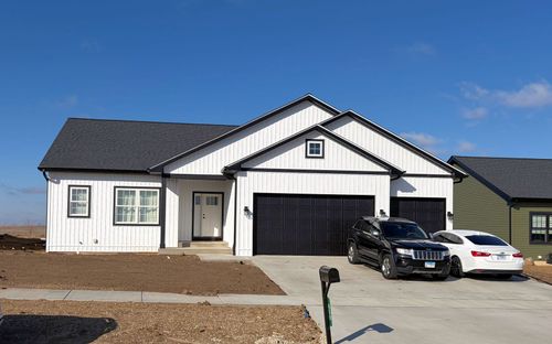 718 W Driscoll St, Rochelle, IL, 61068-1170 | Card Image