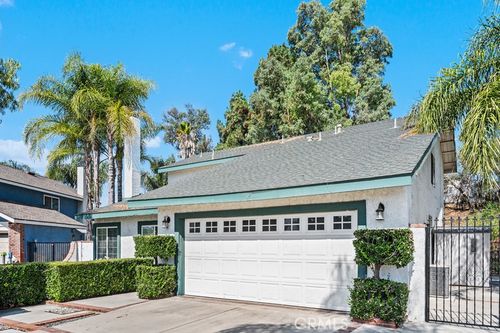 870 Nottingham Dr, Corona, CA, 92878-4406 | Card Image
