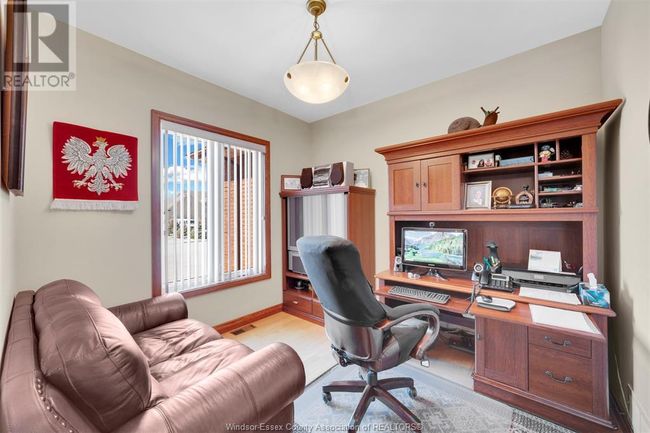 1912 Corbi Lane, House other with 3 bedrooms, 3 bathrooms and null parking in Tecumseh ON | Image 11