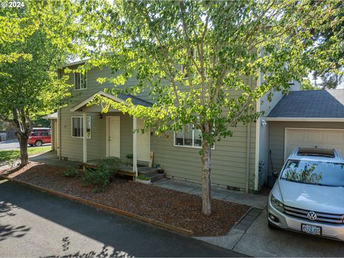 1708 Avalon Way, HoodRiver, OR, 97031 | Card Image