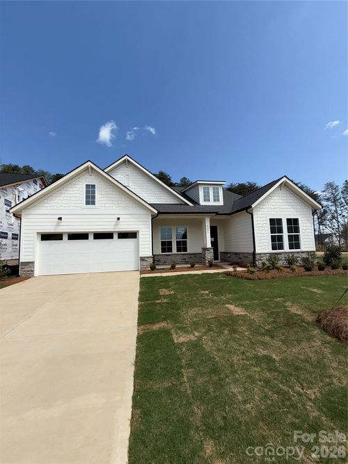4237 Pinekirk Dr, Charlotte, NC, 28269-5347 | Card Image