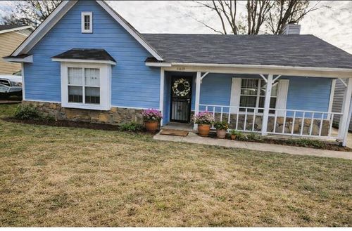 4569 Columbia Woods Ln, Millington, TN, 38053-8121 | Card Image