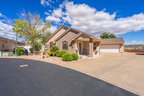 392 N Windsor Dr, Washington, UT, 84780-1831 | Card Image