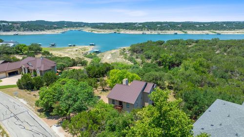 156 Lakefront Dr, Lago Vista, TX, 78645-0800 | Card Image