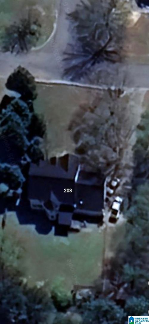 203 Brookshire Ln, Cropwell, AL, 35054-3846 | Card Image