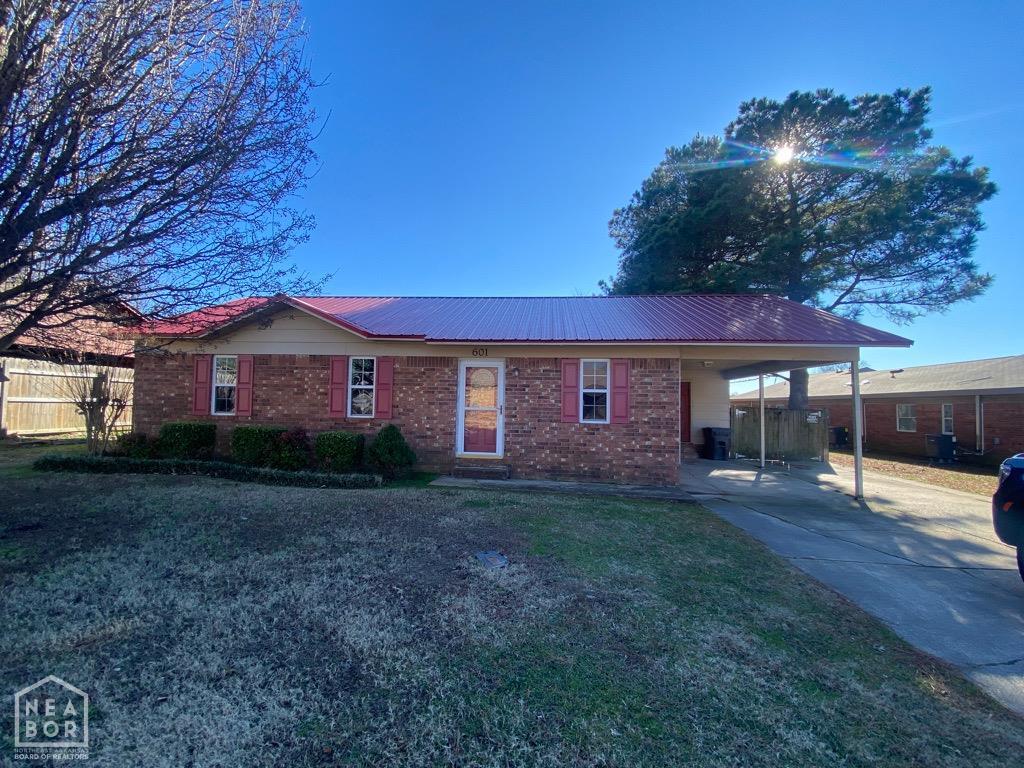 Lisa Ln, Bono, AR 72416