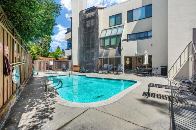 UNIT-107 - 425 N El Camino Real, Condo with 2 bedrooms, 2 bathrooms and 1 parking in San Mateo CA | Image 34