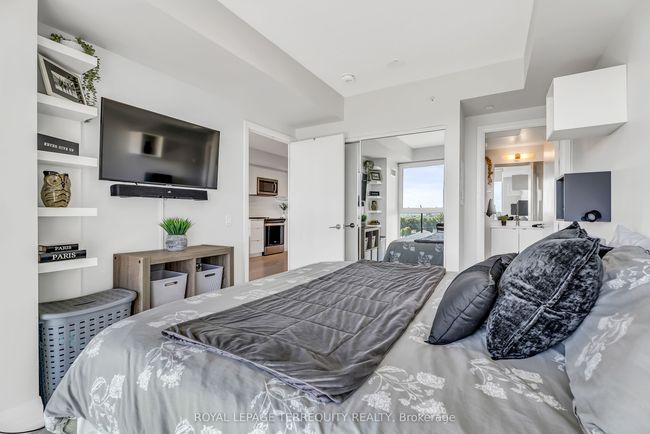 910 - 1461 Lawrence Ave W, Condo with 3 bedrooms, 3 bathrooms and null parking in Toronto ON | Image 14