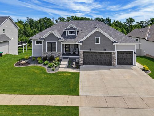 977 Pheasant Run S, Circle Pines, MN, 55014-5524 | Card Image