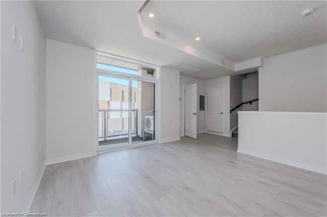 A011 - 142 Foamflower Pl, Townhouse with 2 bedrooms, 3 bathrooms and 1 parking in Waterloo ON | Image 7
