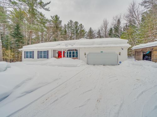 35 Steinfeldt Ln, Long Lake, NY, 12847-7743 | Card Image