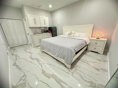 1-40 Sutton Rd, West Park, FL, 33023-5254 | Card Image