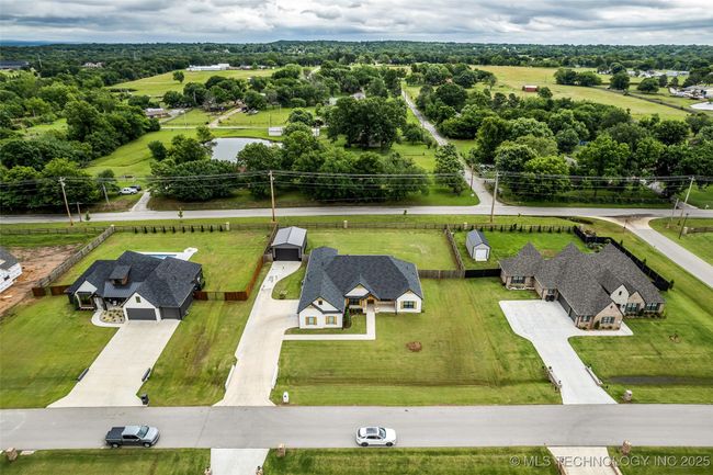 5769 S 256 Th East Ave, House other with 4 bedrooms, 3 bathrooms and null parking in Broken Arrow OK | Image 30