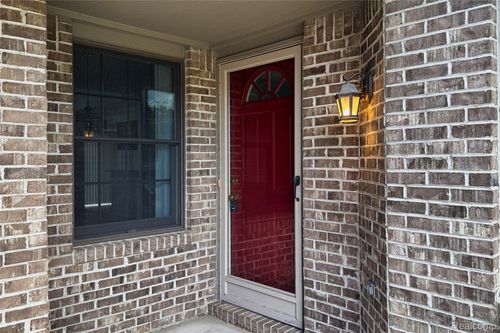 44981 Coachman Ct, Canton, MI, 48187-5077 | Card Image