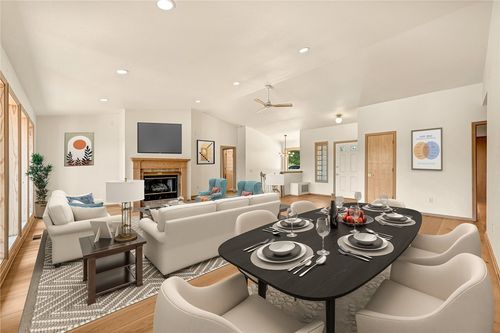 9 Marykirk Ln, Bella Vista, AR, 72715-4506 | Card Image