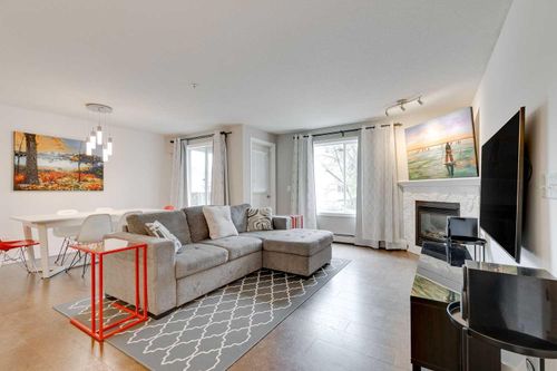 101-1110 17 Street Sw, Calgary, AB, T3C3X3 | Card Image