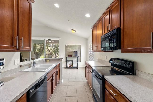 Kitchen | Image 19