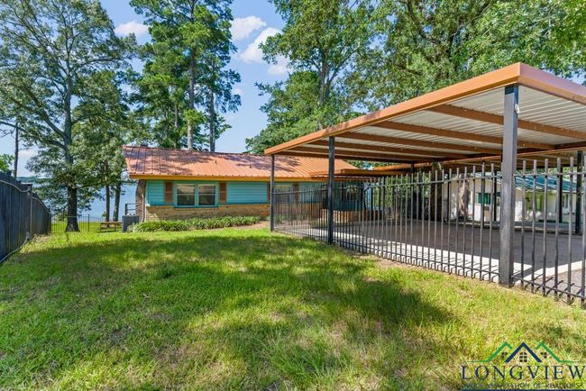 263 Crestwood Loop, House other with 2 bedrooms, 1 bathrooms and null parking in Avinger TX | Image 40