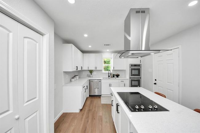 6018 Beekman Rd, House other with 3 bedrooms, 2 bathrooms and null parking in Houston TX | Image 13