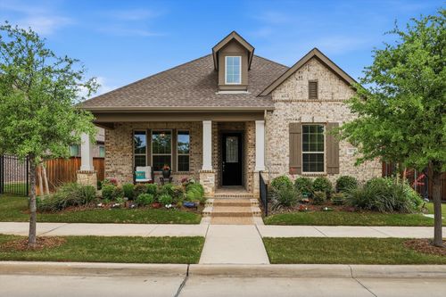 4817 Beaver Creek Dr, Arlington, TX, 76005-1319 | Card Image
