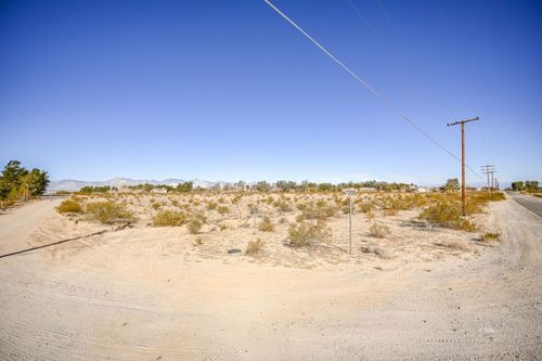1766 W Felspar Ave, Ridgecrest, CA, 93555-8646 | Card Image