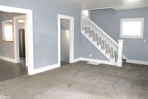 105 E North St, Bloomfield, IA, 52537-1256 | Card Image