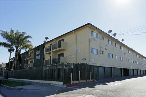 3130 Euclid Ave, Lynwood, CA, 90262-4956 | Card Image