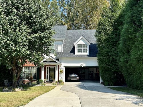 1913 Thorn Crest Dr, Waxhaw, NC, 28173-9055 | Card Image