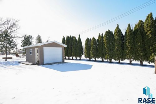 609 S Main St Street, Lennox, SD, 57039 | Card Image