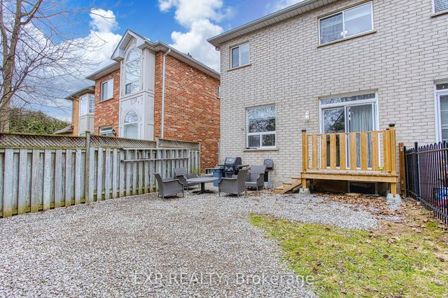 35 Stevenson St, House attached with 5 bedrooms, 3 bathrooms and 2 parking in Ancaster ON | Image 32