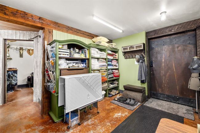 View of misc room | Image 29