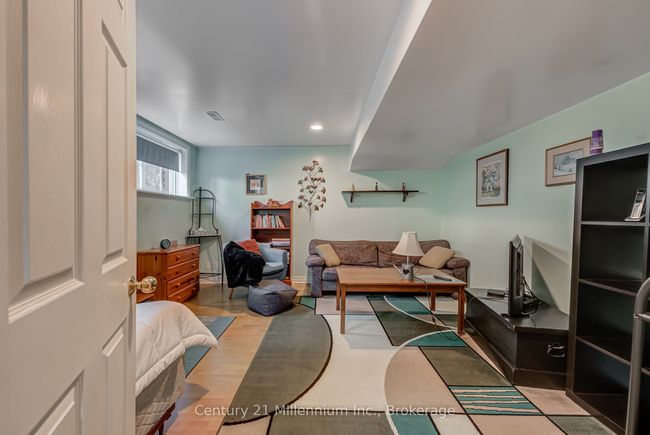 8 Willow Dr, House other with 5 bedrooms, 4 bathrooms and 3 parking in Tiny ON | Image 36