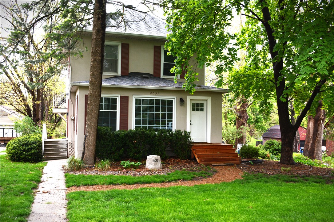 Amick Ave, Des Moines, IA 50310