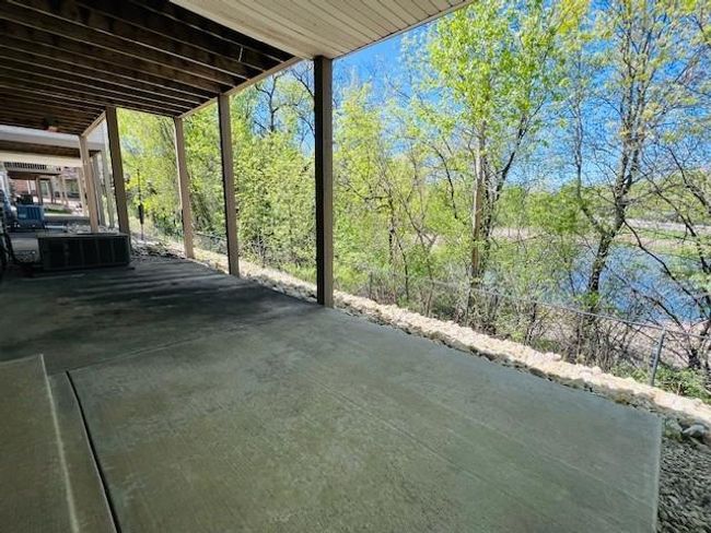 587 Crane Creek Ln, Townhouse with 3 bedrooms, 4 bathrooms and null parking in Eagan MN | Image 31