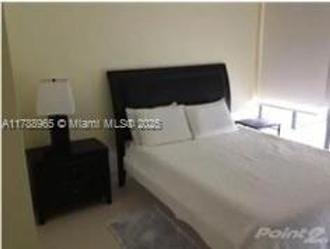 APT-1006 - 5875 Collins Ave, Condo with 1 bedrooms, 2 bathrooms and null parking in Miami Beach FL | Image 7