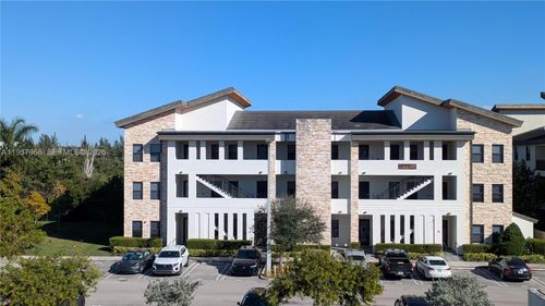 apt-23-8055 Nw 104th Ave, Doral, FL, 33178-4499 | Card Image