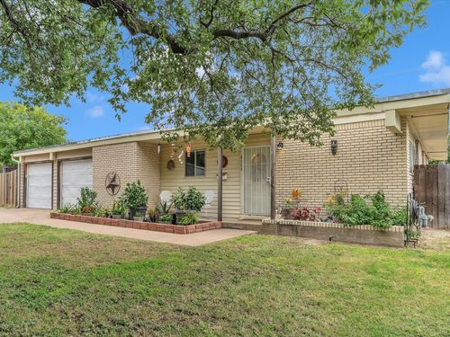 8325 Carrick St, Fort Worth, TX, 76116-6817 | Card Image