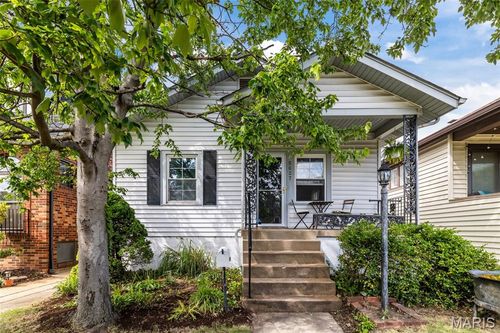 5627 Nottingham Ave, Saint Louis, MO, 63109-2823 | Card Image