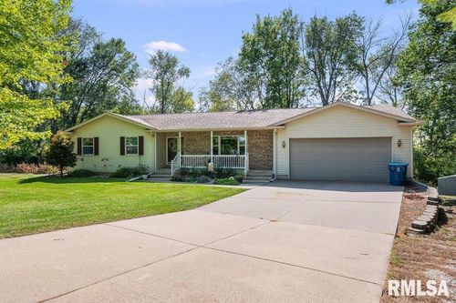 6203 116th St, Blue Grass, IA, 52726-9103 | Card Image