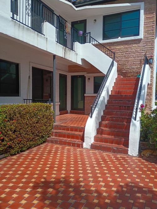 apt-4-235 83rd St, Miami Beach, FL, 33141-1456 | Card Image