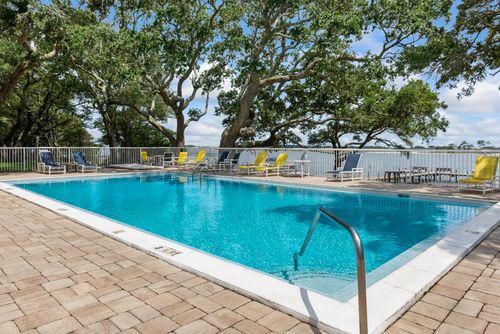 apt-c201-209 W Miracle Strip Pkwy, Mary Esther, FL, 32569-1980 | Card Image